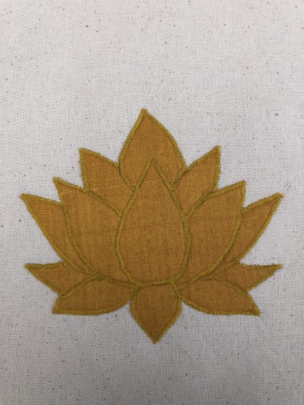 tote bag lotus jaune en soie doublé