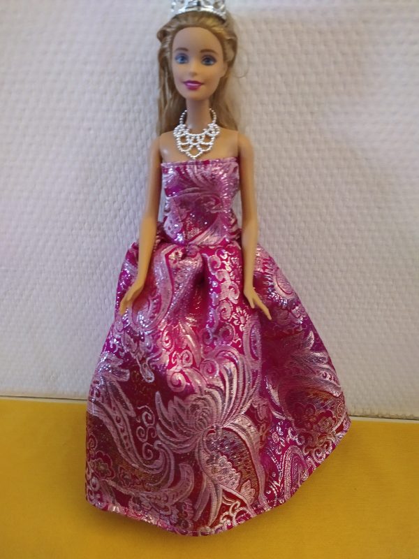Robe de princesse poupée mannequin
