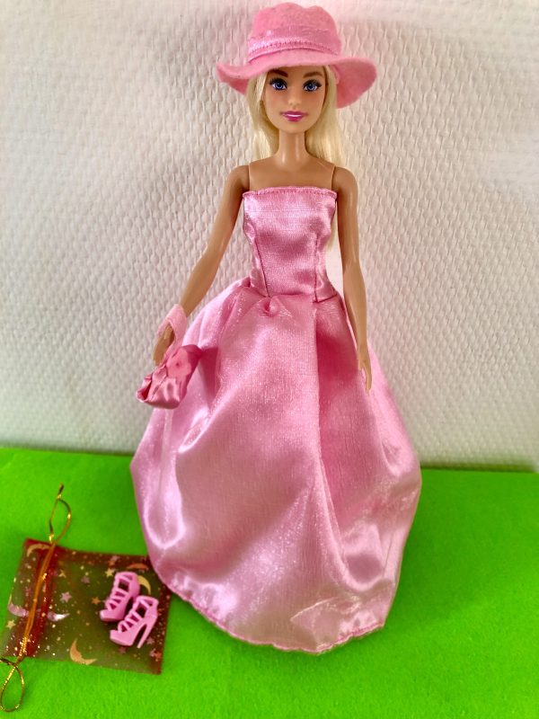 tenue poupée mannequin printemps rose